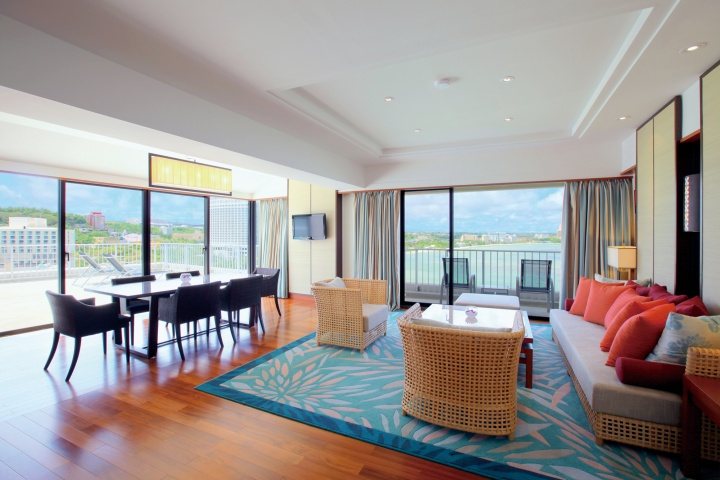 호텔 닛코 괌 Ocean Front Premier Executive Suite